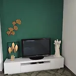 U Uli